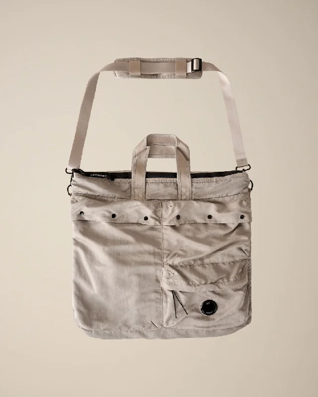 - Automatic temperature adjustment cat bedNylon B Tote Bag Dizzle Grey